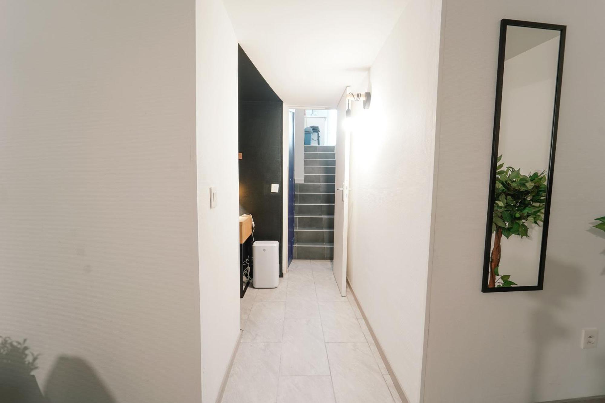 Confort & Style Pres De Cdg Vaudherland Экстерьер фото